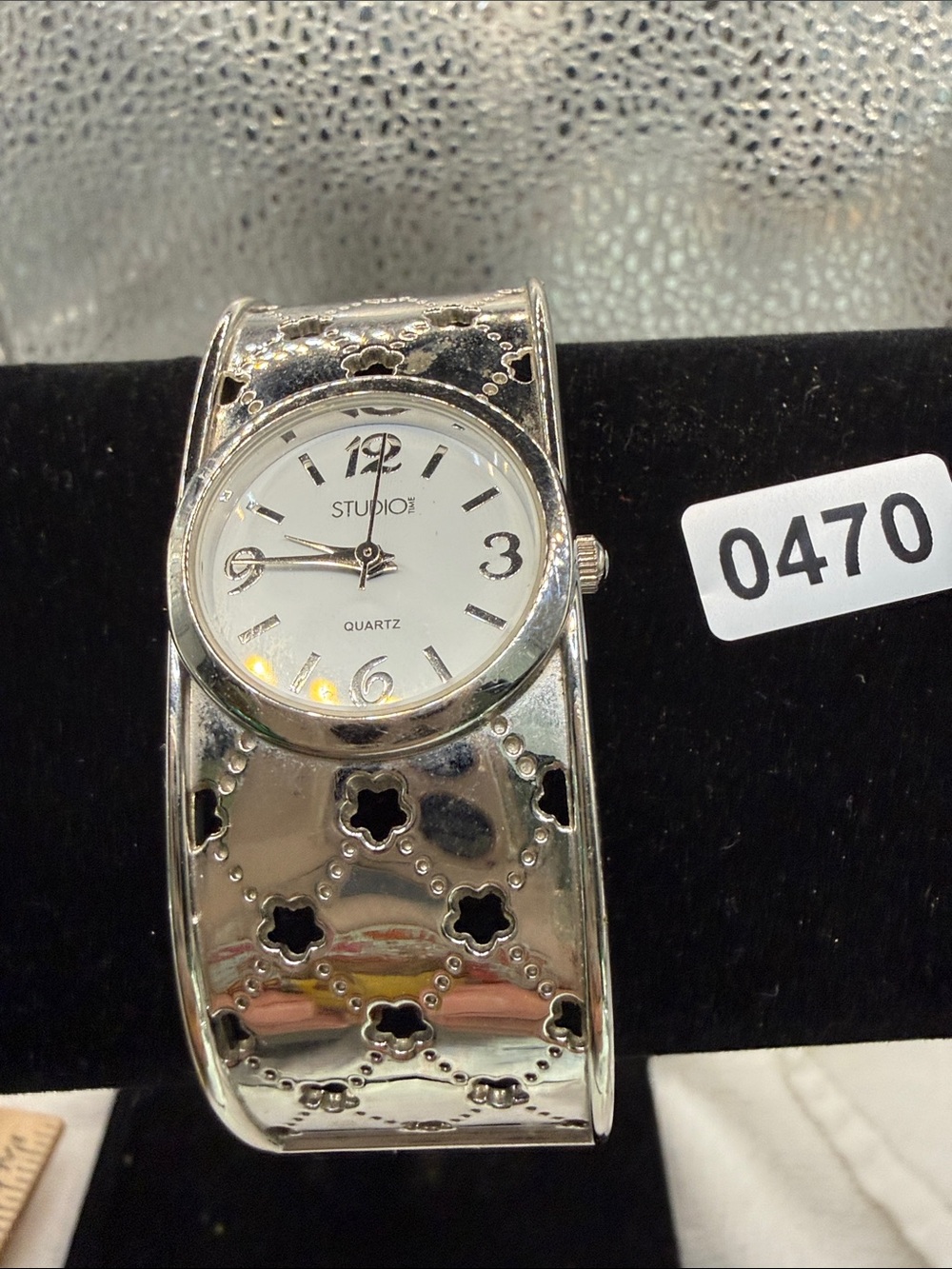 Studio Silver toned Floral Cutwork Cuff Watch
